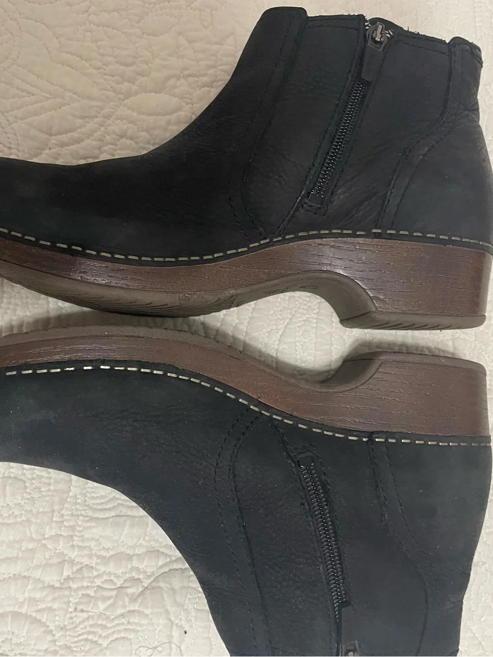 Dansko Women’s Black Leather Ankle Boots-Size 38